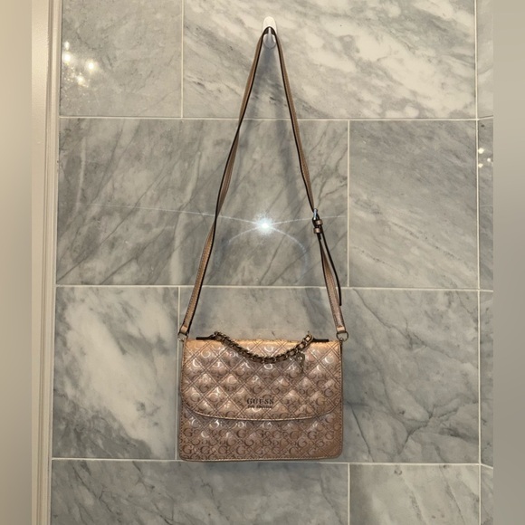 GUESS Women's Pink Shoulder Bag chain - Picture 5 of 6